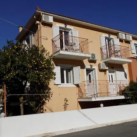 Afrodite 14 Spacious Apartment * איה אפימיה