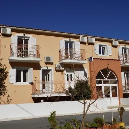 Afrodite 14 Spacious Apartment דירה איה אפימיה